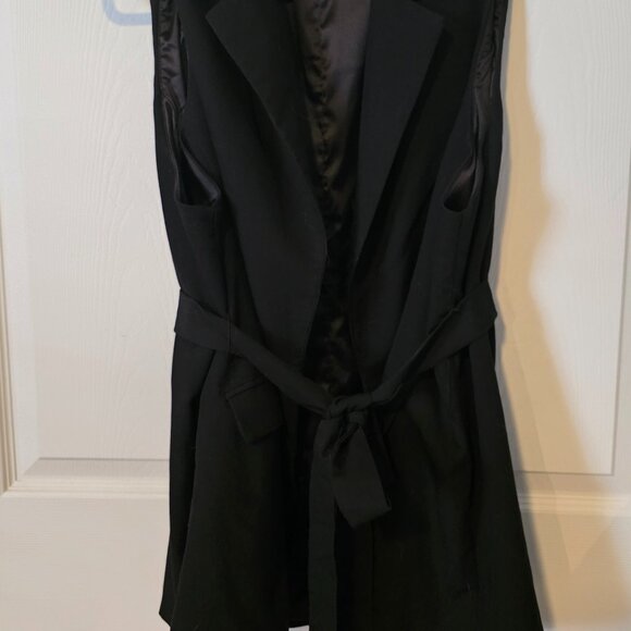 Long Black Vest with Tie Up Belt from Torrid, size 2 - Picture 2 of 9